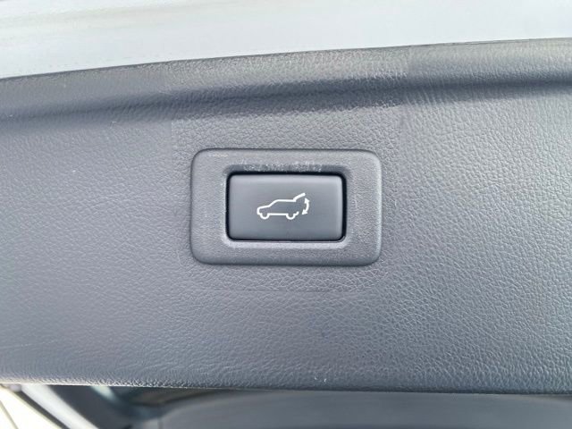 Used 2017 Subaru Outback 2.5i Limited image 10