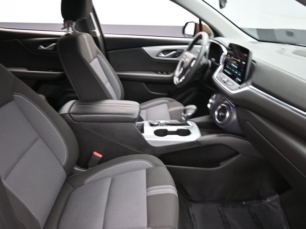 Used 2023 Chevrolet Blazer LT w/ Driver Confidence Package AWD/4WD image 19
