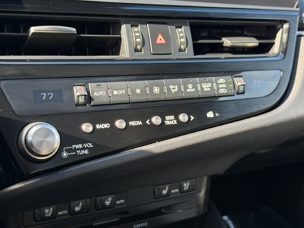 Used 2022 Lexus ES 350 F Sport w/ Accessory Package FWD image 30