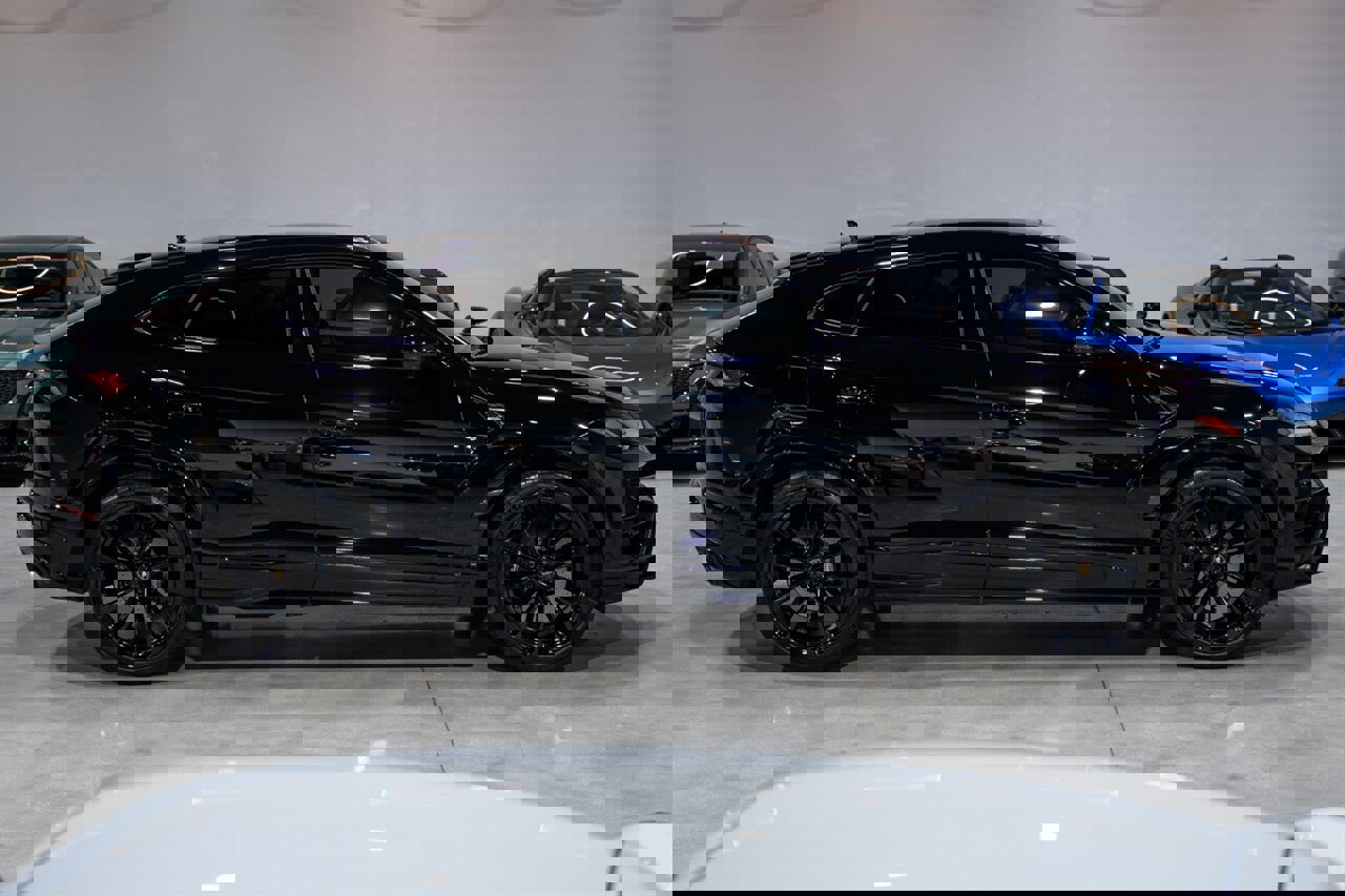 Used 2022 Lamborghini Urus image 7