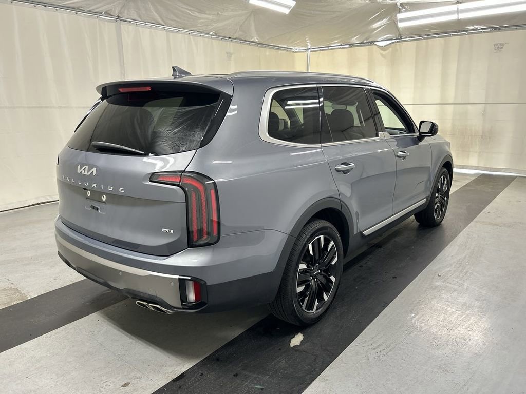 Certified 2025 Kia Telluride SX w/ SX Captain's Chair Package AWD/4WD image 9