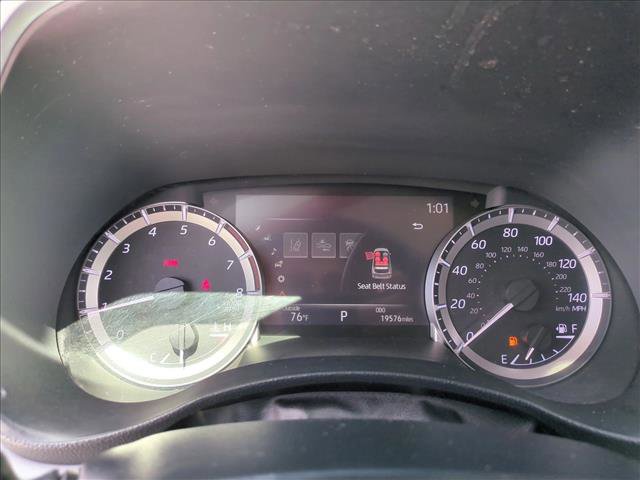 Used 2023 Toyota Highlander XLE FWD image 11