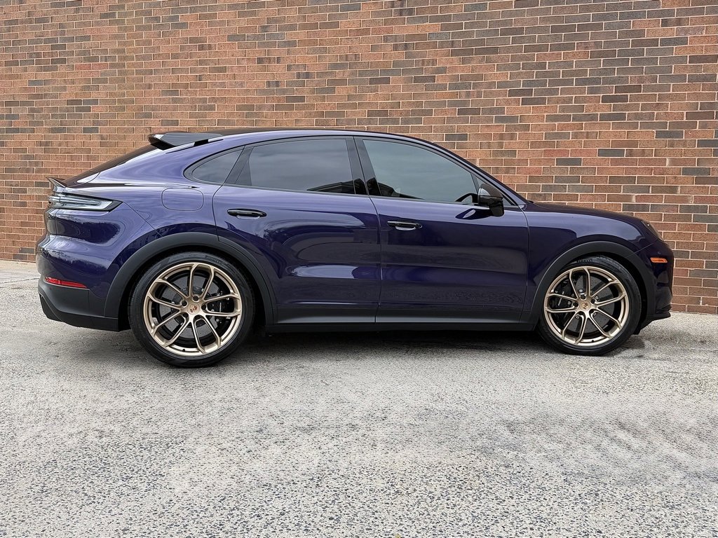 Certified 2025 Porsche Cayenne Turbo GT image 7