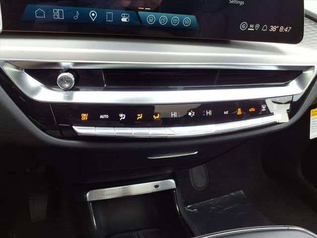 New 2026 Cadillac Lyriq Luxury w/ LPO, Floor Liner Package RWD image 31