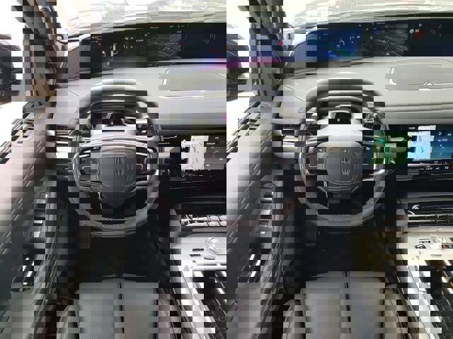 New 2025 Lincoln Navigator L Reserve image 16