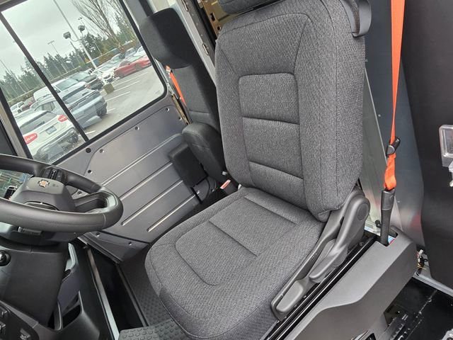 New 2025 Chevrolet Brightdrop 400 w/ Battery Pack, Max Range AWD/4WD image 17