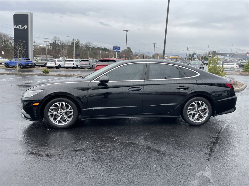 Used 2023 Hyundai Sonata SEL image 3