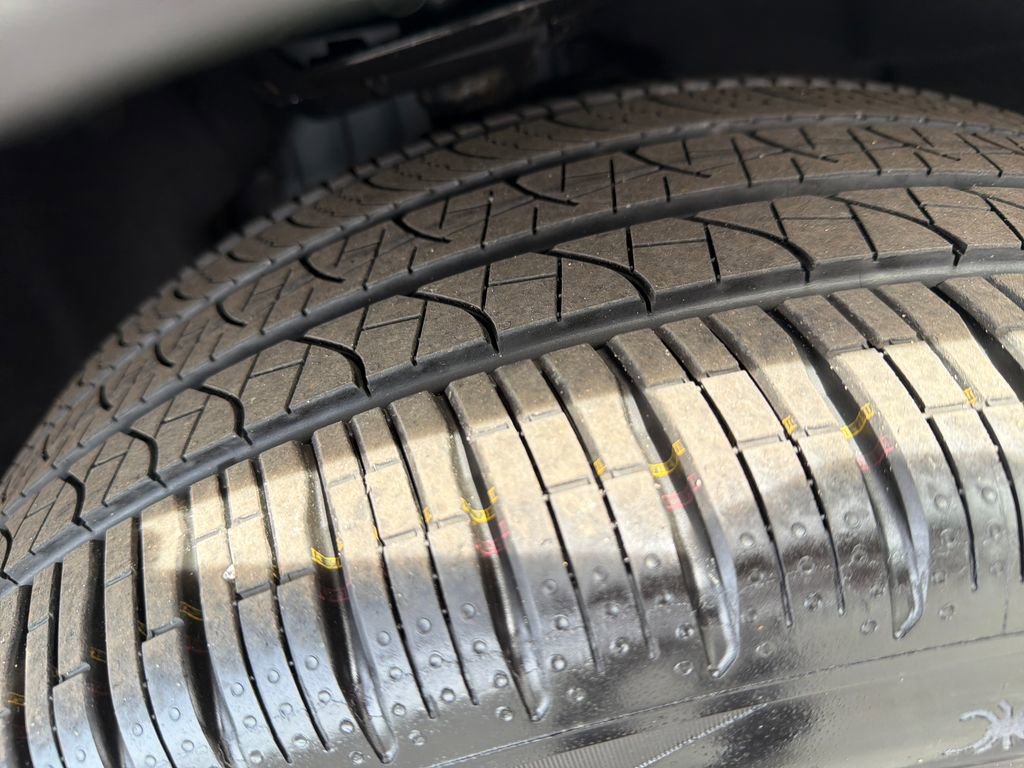 Used 2022 Ford Explorer ST w/ Equipment Group 401A image 28