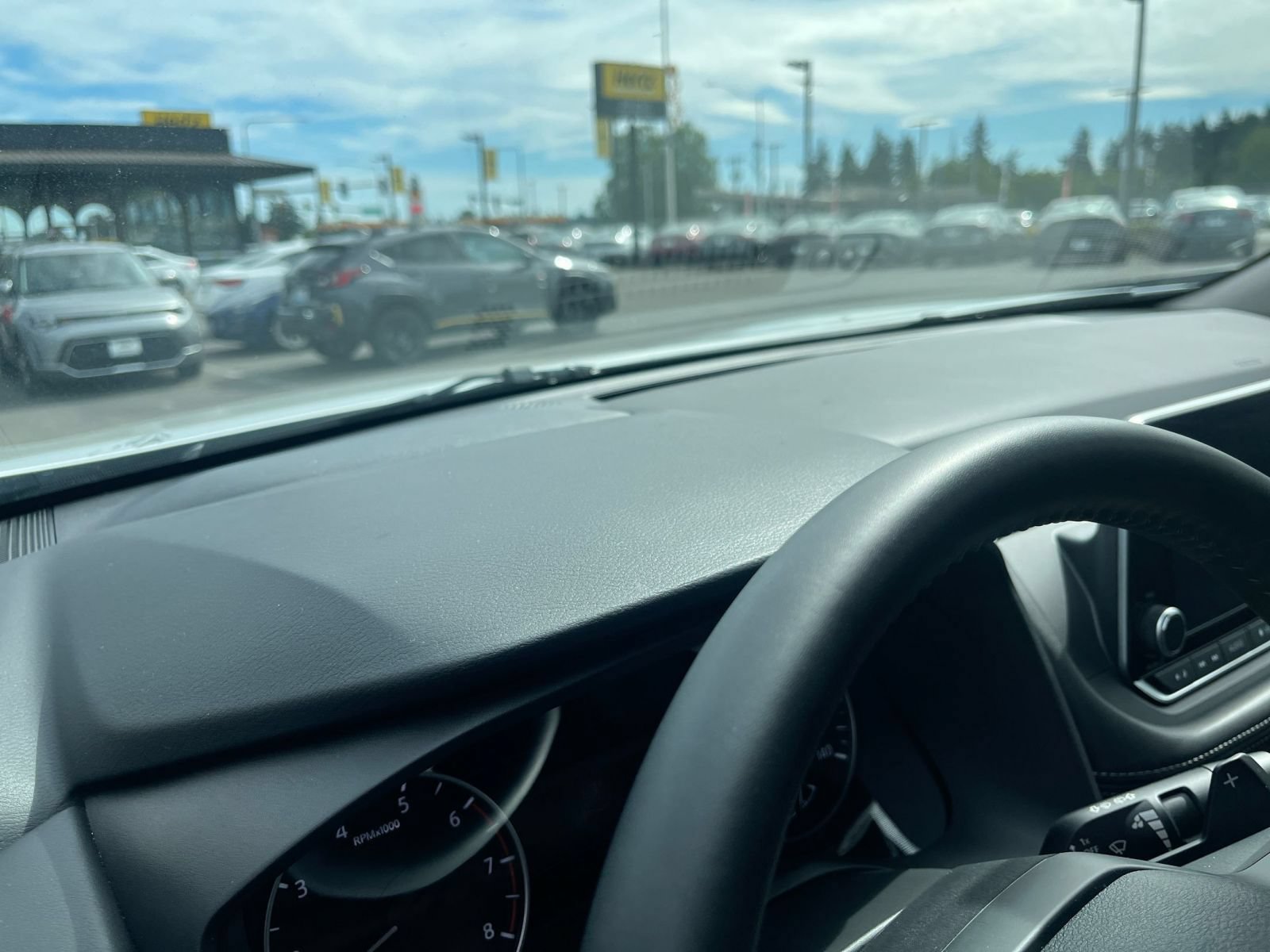 Used 2025 Nissan Rogue SV FWD image 36