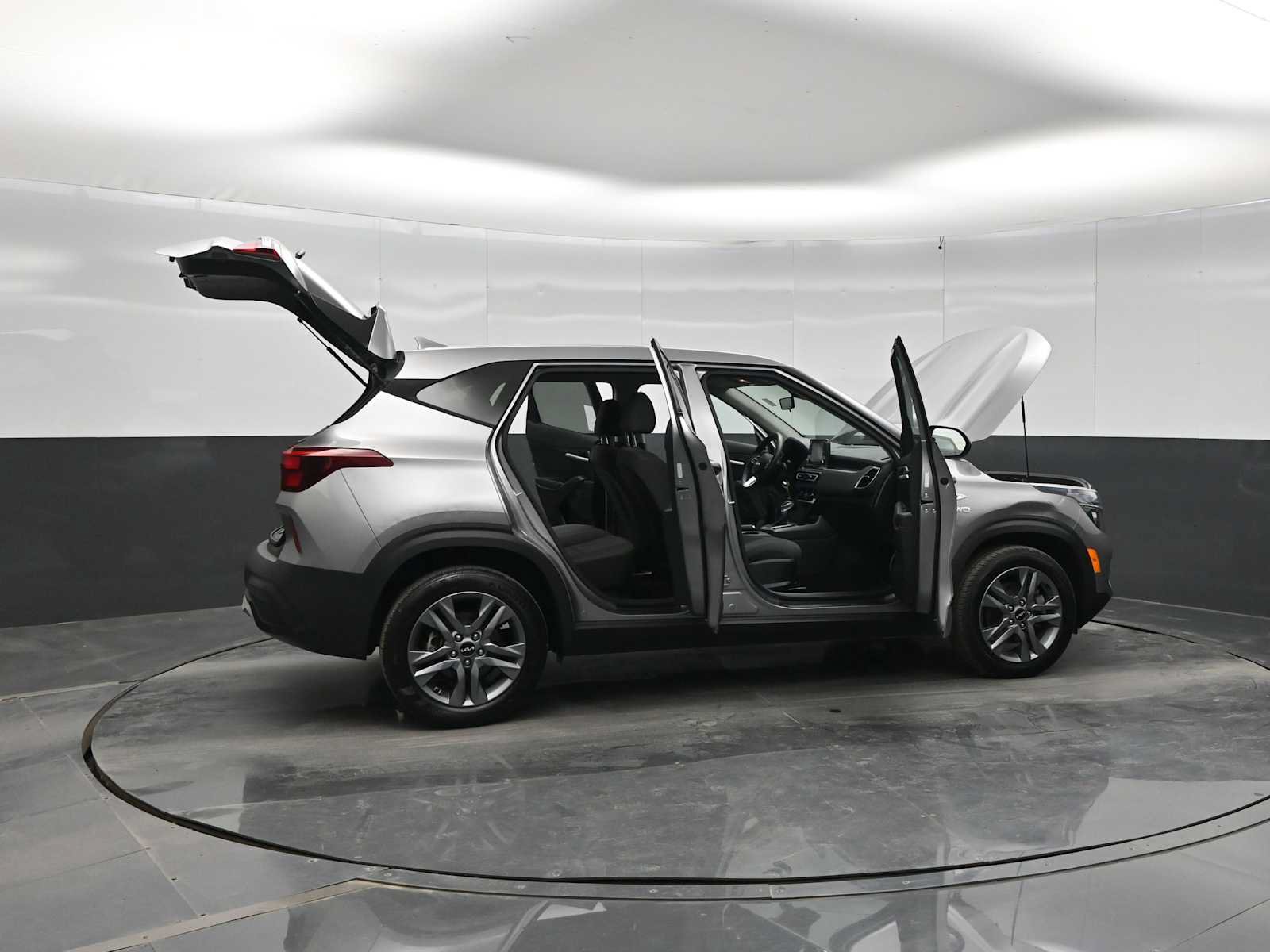 Used 2022 Kia Seltos LX AWD/4WD image 44