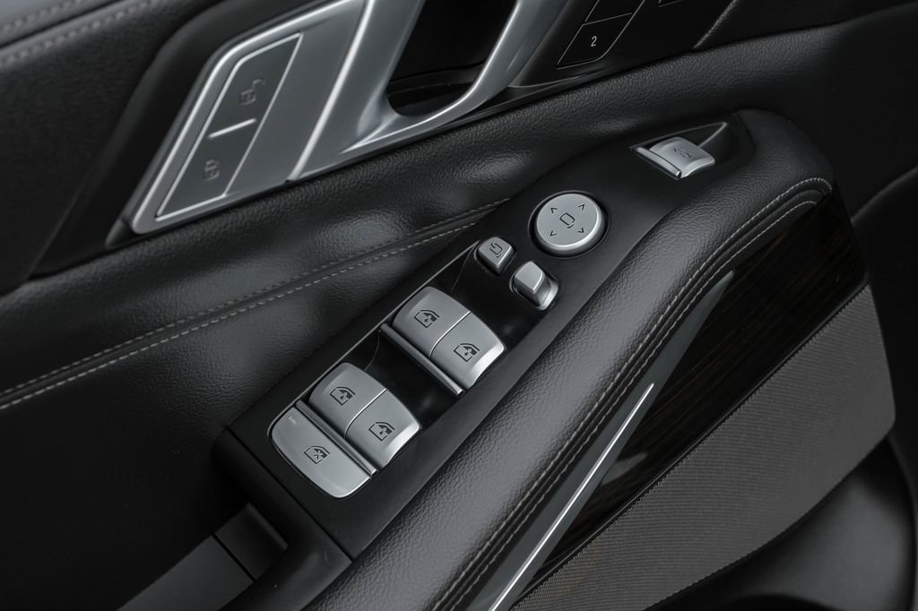 Used 2019 BMW X7 xDrive50i w/ Luxury Seating Package image 53