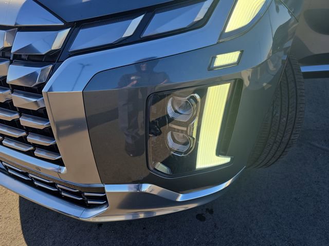 Used 2024 Hyundai Palisade Calligraphy image 23