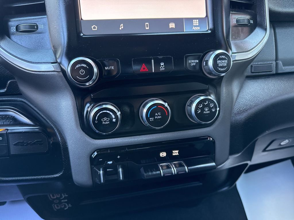 Used 2024 RAM 3500 Big Horn image 34