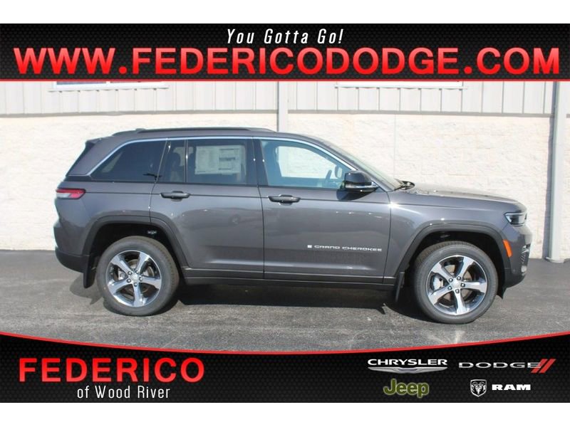 Used 2025 Jeep Grand Cherokee Limited w/ Luxury Tech Group II image 1