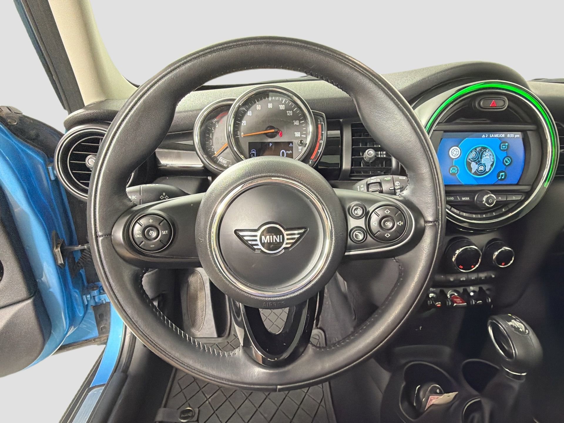 Used 2019 MINI Cooper 4-Door Hardtop w/ Storage Package image 14