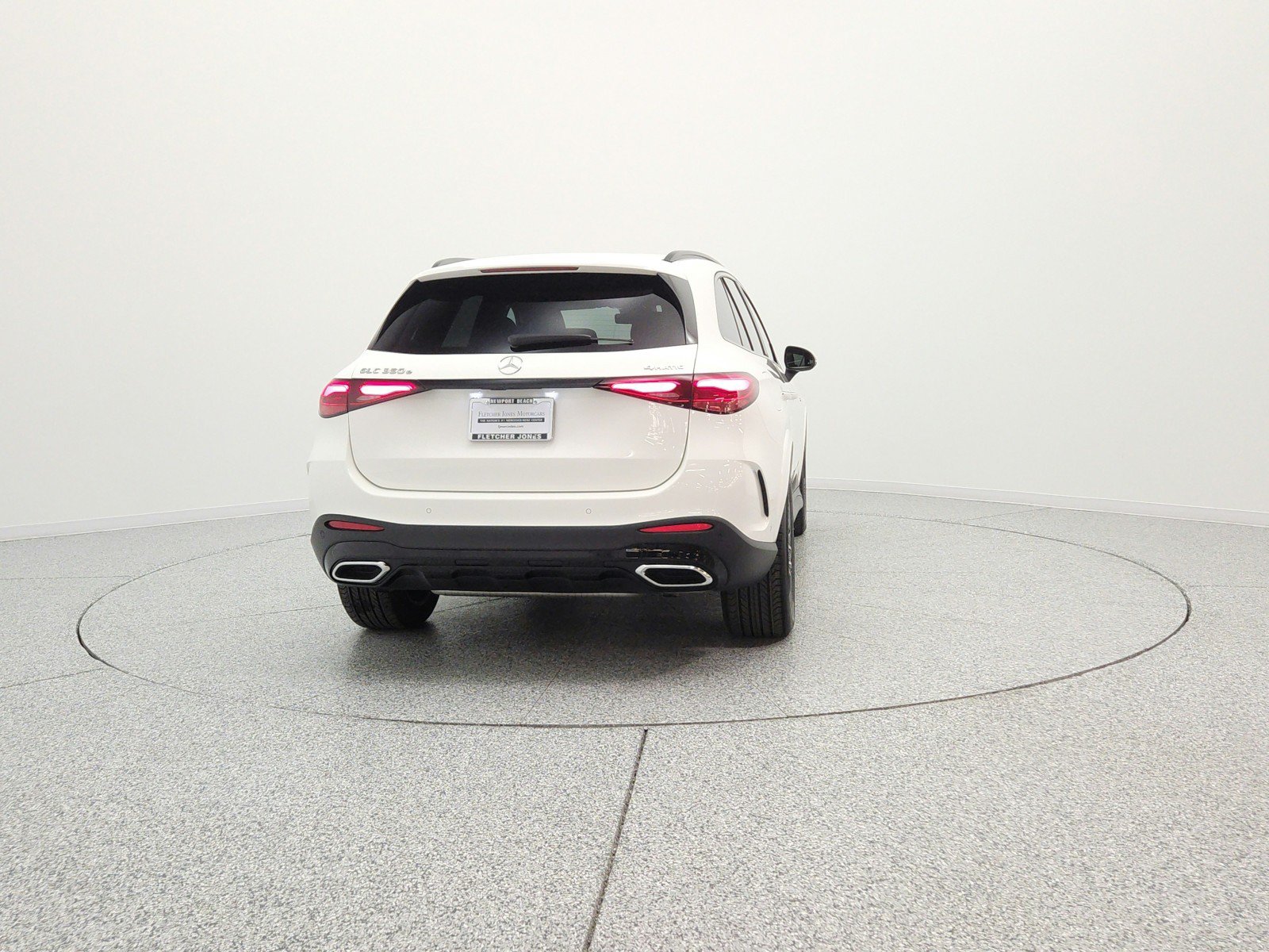 Used 2025 Mercedes-Benz GLC 350e 4MATIC image 6