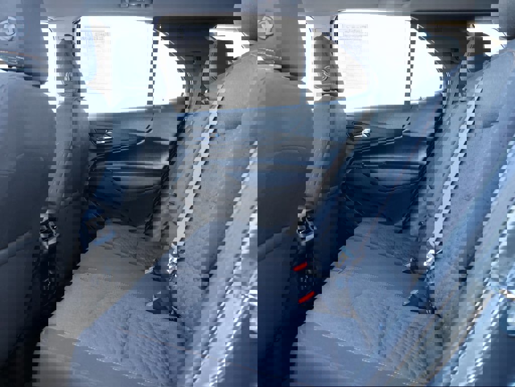 Used 2021 Chevrolet Equinox LT image 18