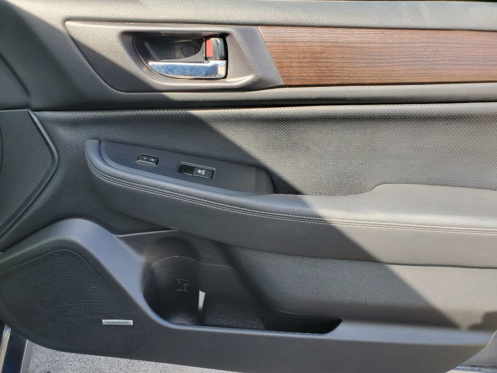 Used 2015 Subaru Legacy 2.5i Limited image 39