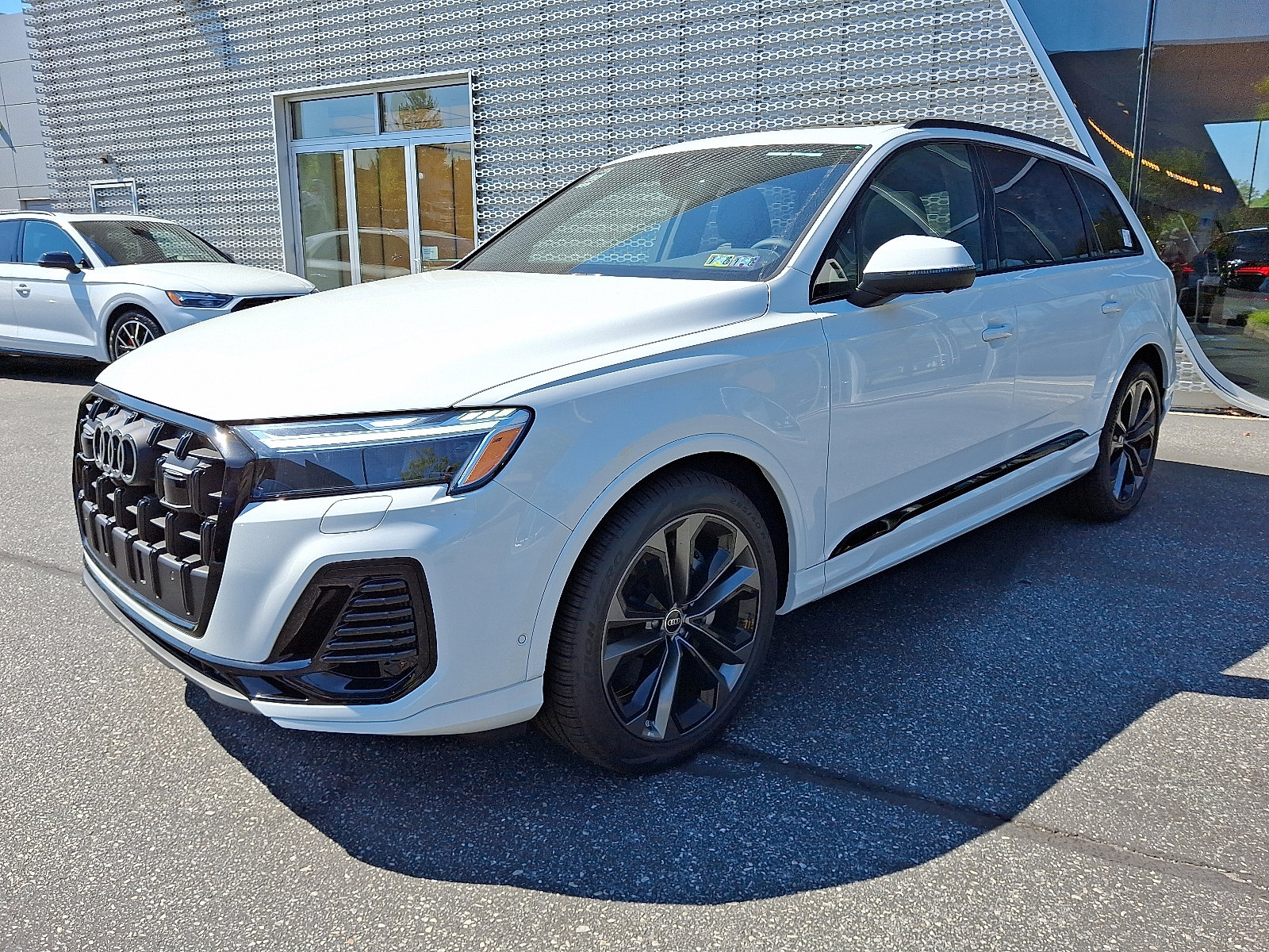New 2025 Audi Q7 3.0T Premium Plus image 2
