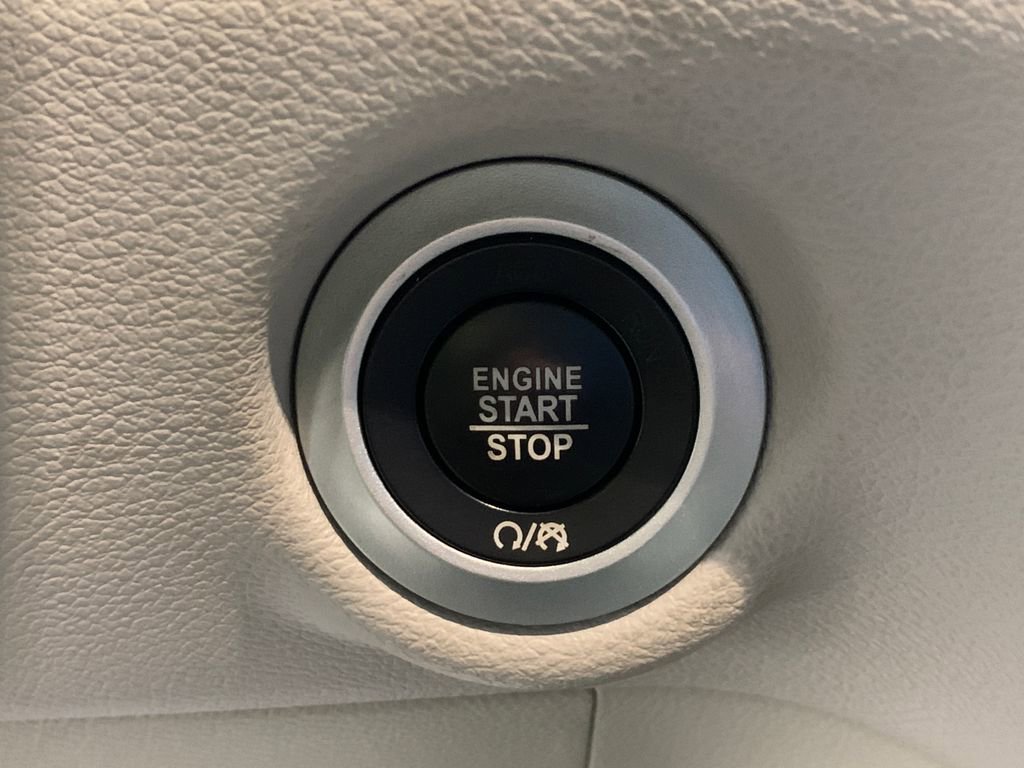 Used 2017 Chrysler Pacifica LX image 26