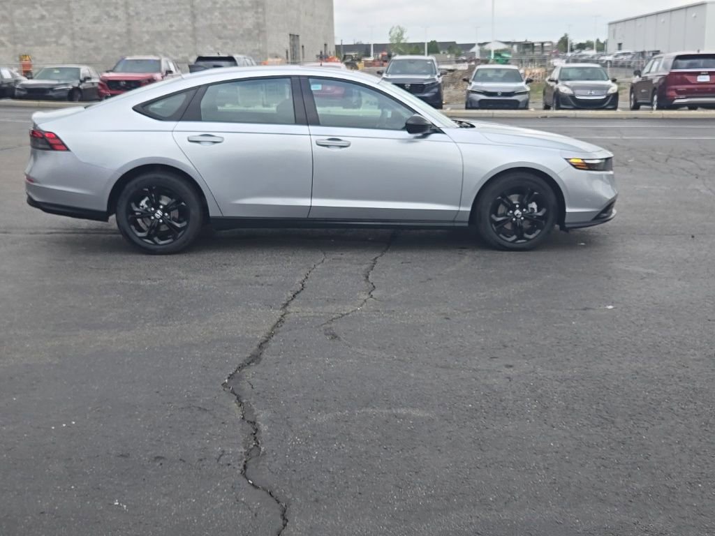 Certified 2025 Honda Accord SE image 8