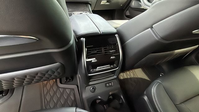 Used 2023 BMW X7 M60i w/ Executive Package AWD/4WD image 21