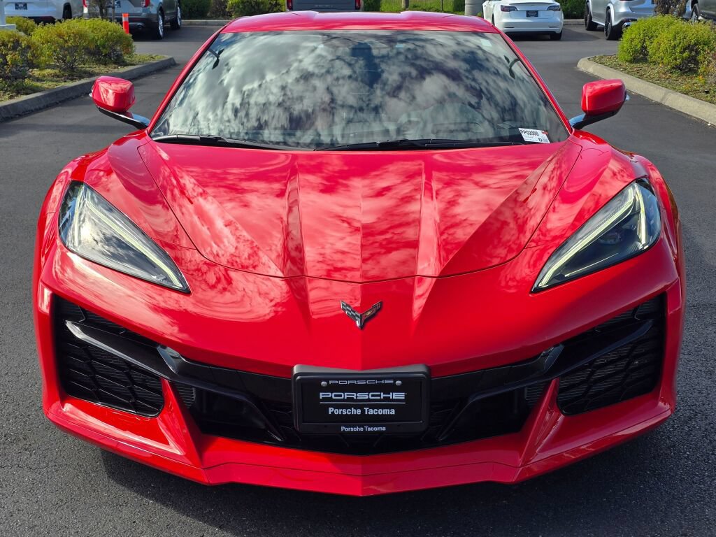 Used 2024 Chevrolet Corvette Z06 RWD image 8