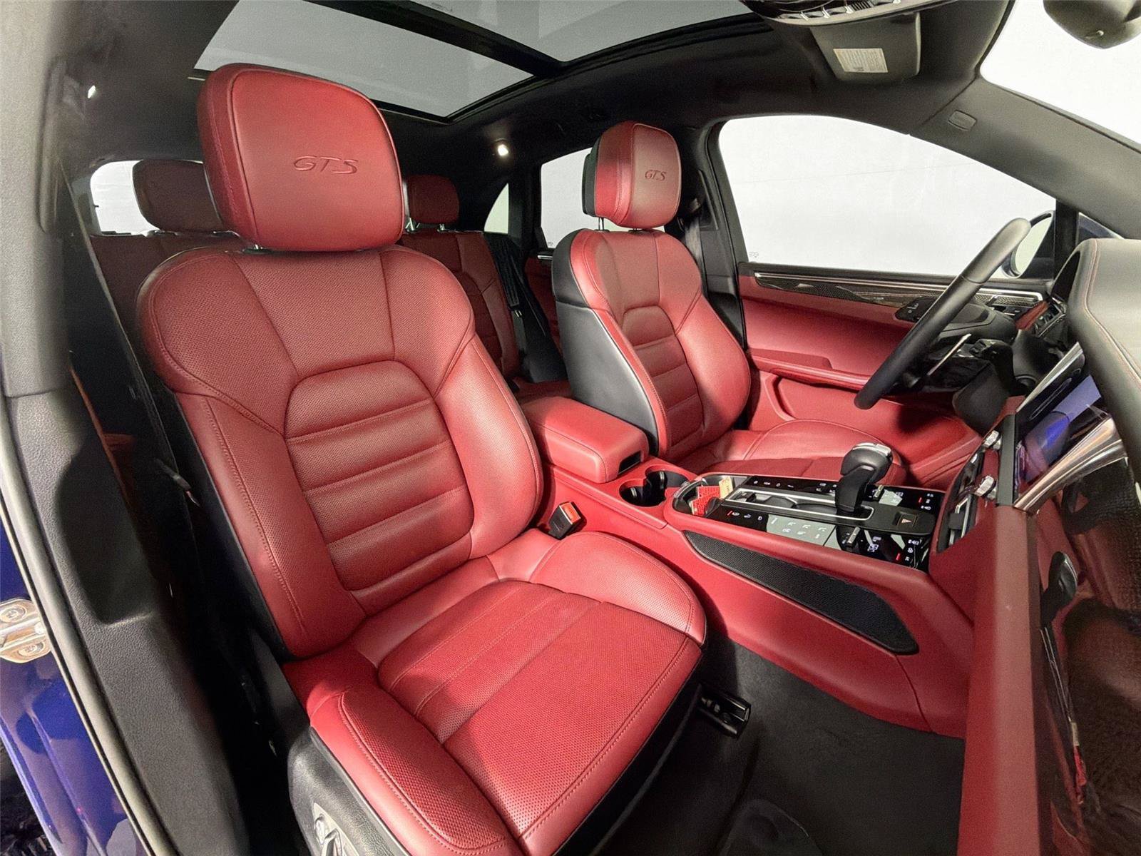 Certified 2023 Porsche Macan GTS AWD/4WD image 28