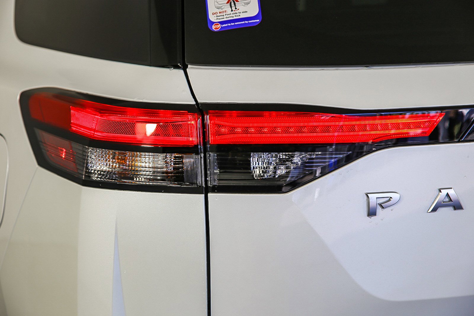 New 2025 Nissan Pathfinder Platinum image 11