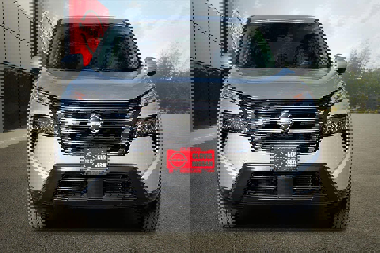 Certified 2025 Nissan Rogue SV image 11