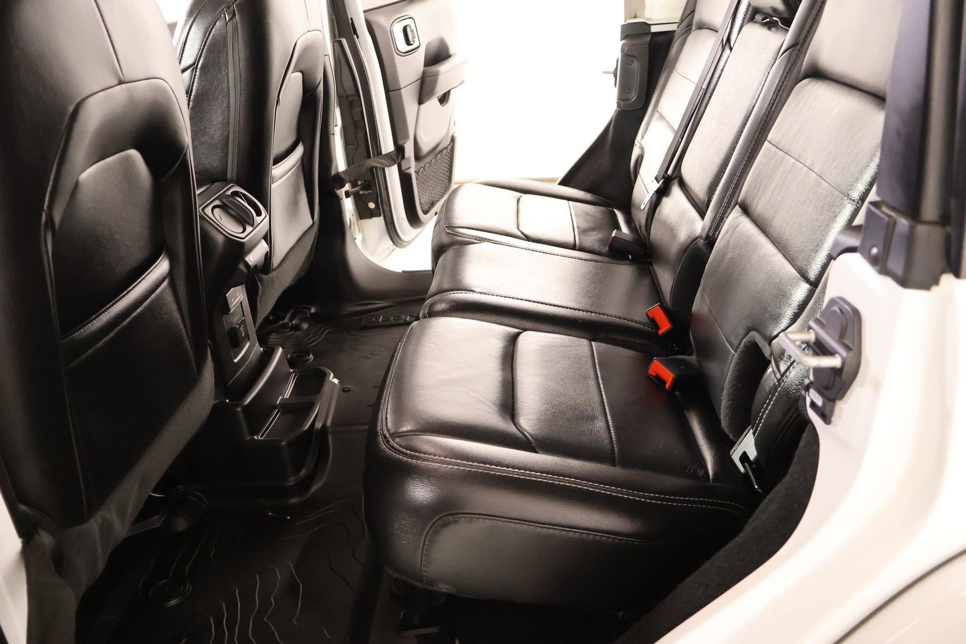 Used 2020 Jeep Wrangler Unlimited Sahara image 12