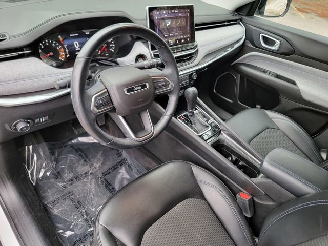 Certified 2022 Jeep Compass Latitude w/ Convenience Group image 19