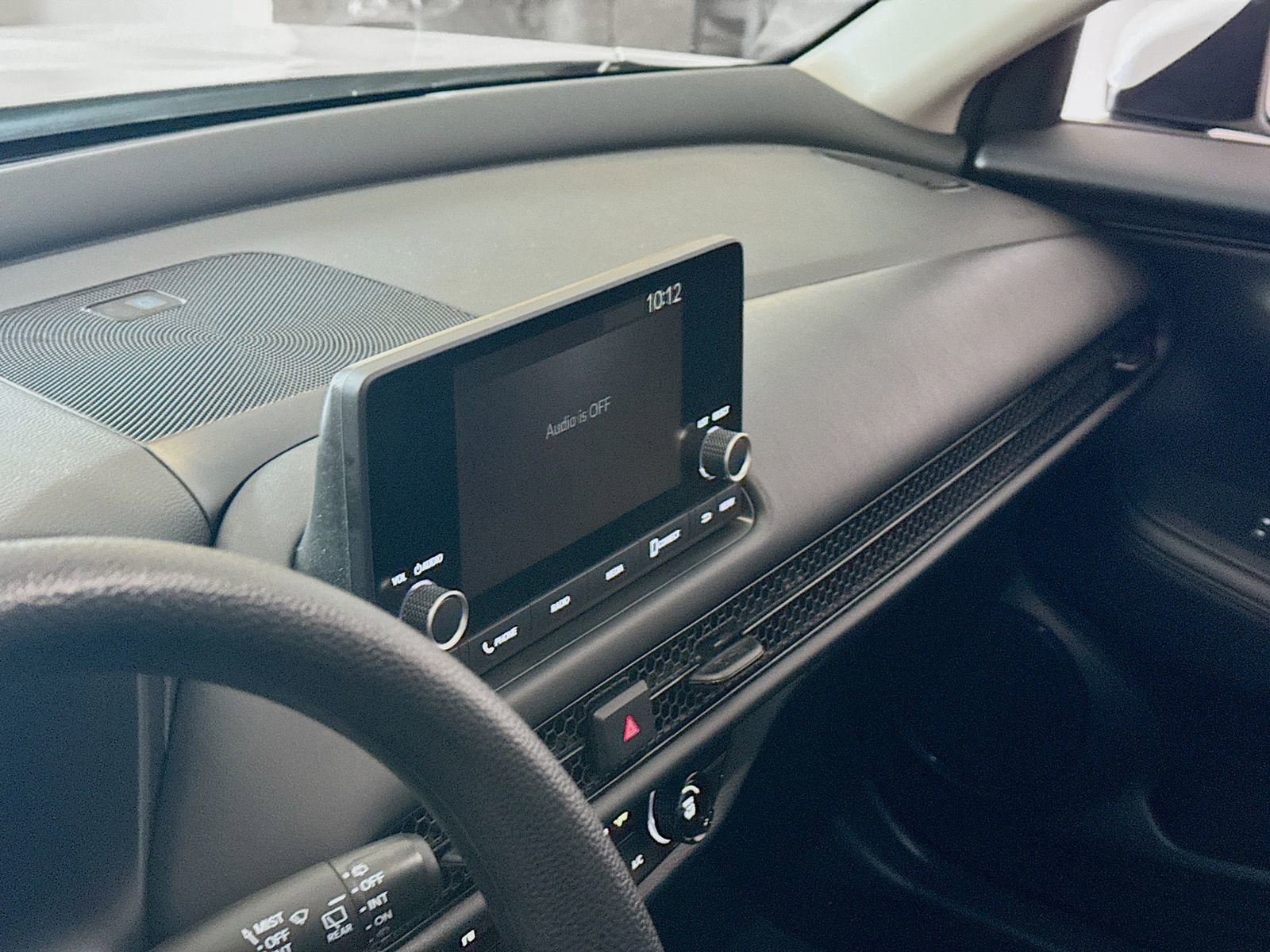 Used 2025 Honda HR-V LX image 8