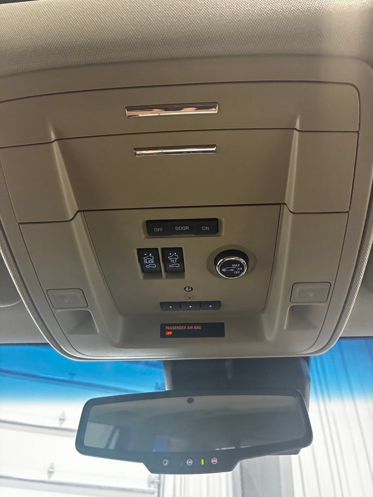 Used 2019 GMC Yukon Denali AWD/4WD image 32