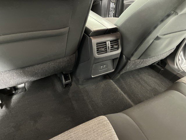 Used 2022 Nissan Rogue SV FWD image 38