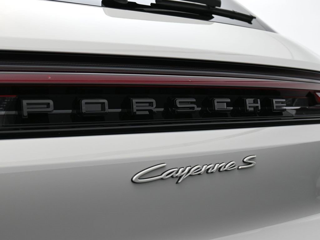 New 2026 Porsche Cayenne S image 14