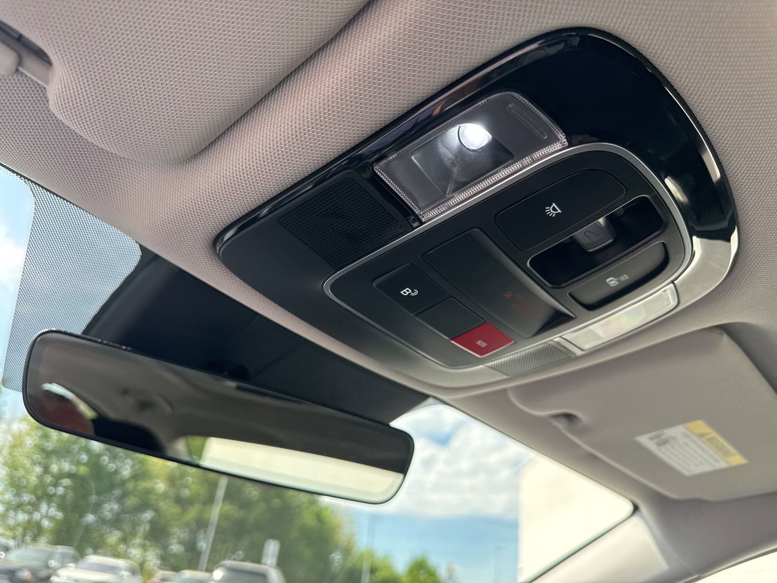 Certified 2025 Hyundai Sonata Limited image 29