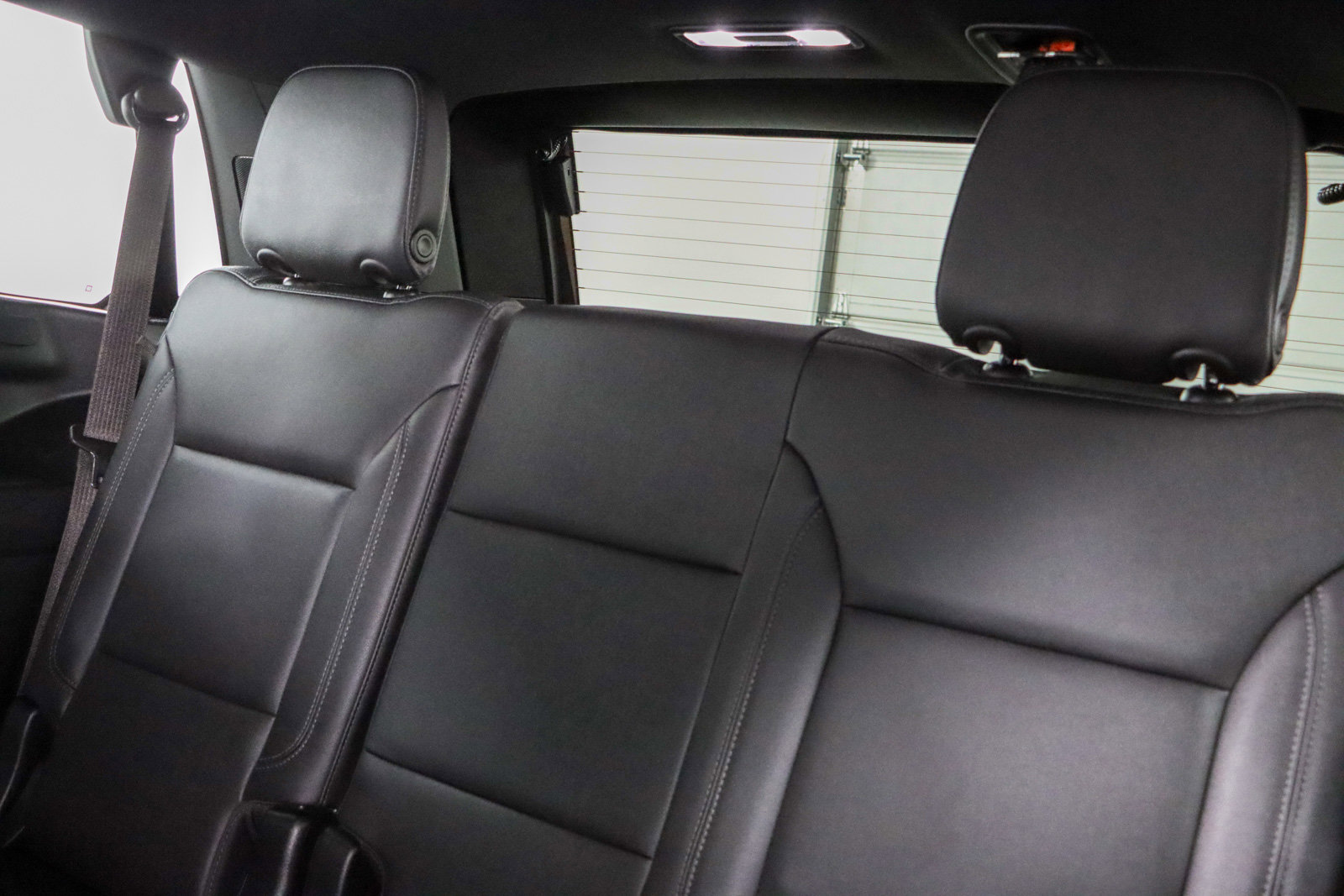 Used 2022 Chevrolet Tahoe Z71 w/ Luxury Package AWD/4WD image 29