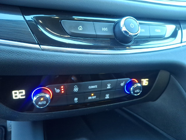 Certified 2020 Buick Enclave Essence AWD/4WD image 17