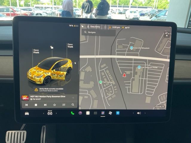 Used 2024 Tesla Model Y Performance AWD/4WD image 14