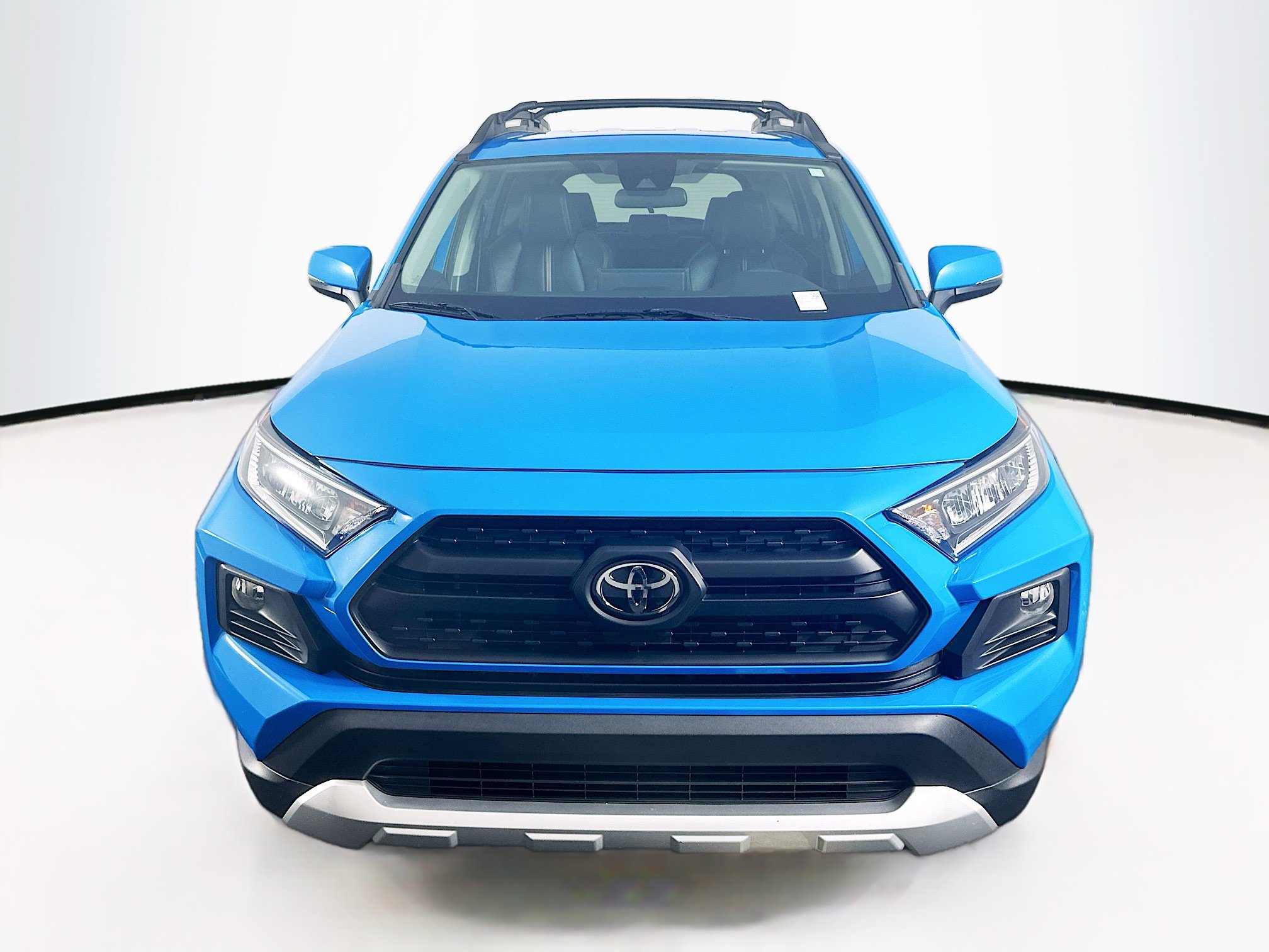 Used 2019 Toyota RAV4 Adventure AWD/4WD image 2