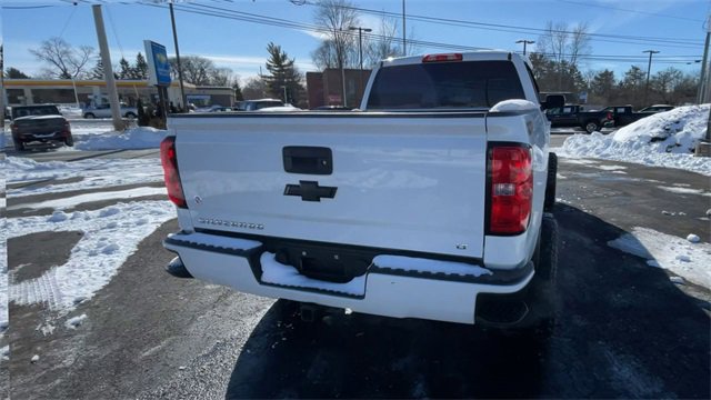 Used 2017 Chevrolet Silverado 1500 LT image 9
