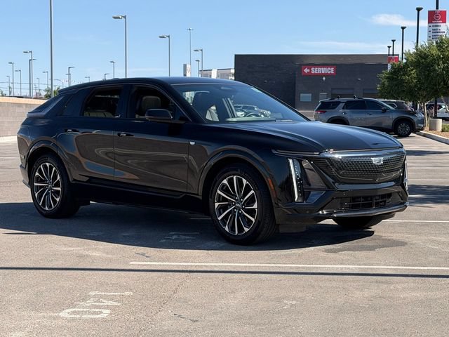 Used 2024 Cadillac Lyriq Sport RWD image 9