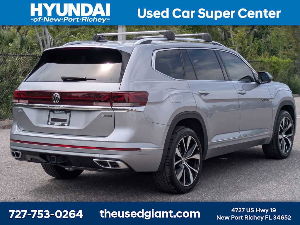 Used 2024 Volkswagen Atlas SEL Premium R-Line AWD/4WD image 5