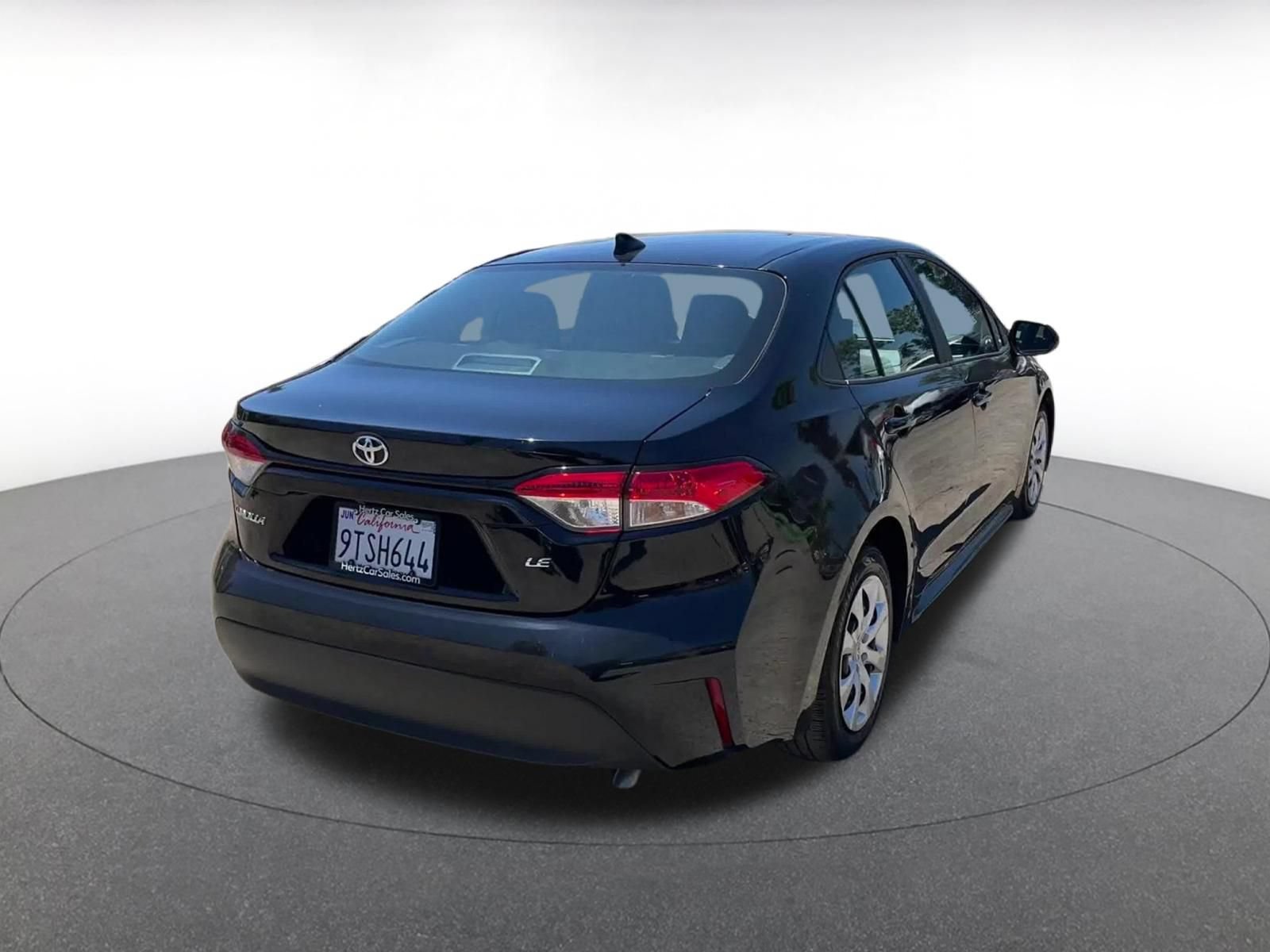 Used 2025 Toyota Corolla LE FWD image 15