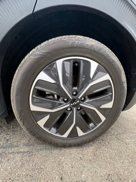 Certified 2024 Kia EV6 Light RWD image 6