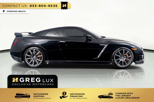 Used 2015 Nissan GT-R Premium image 4