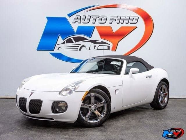 Used 2008 Pontiac Solstice GXP w/ Premium Package image 10
