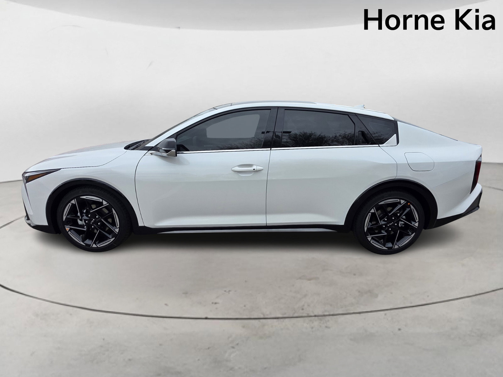 New 2025 Kia K4 GT-Line image 6