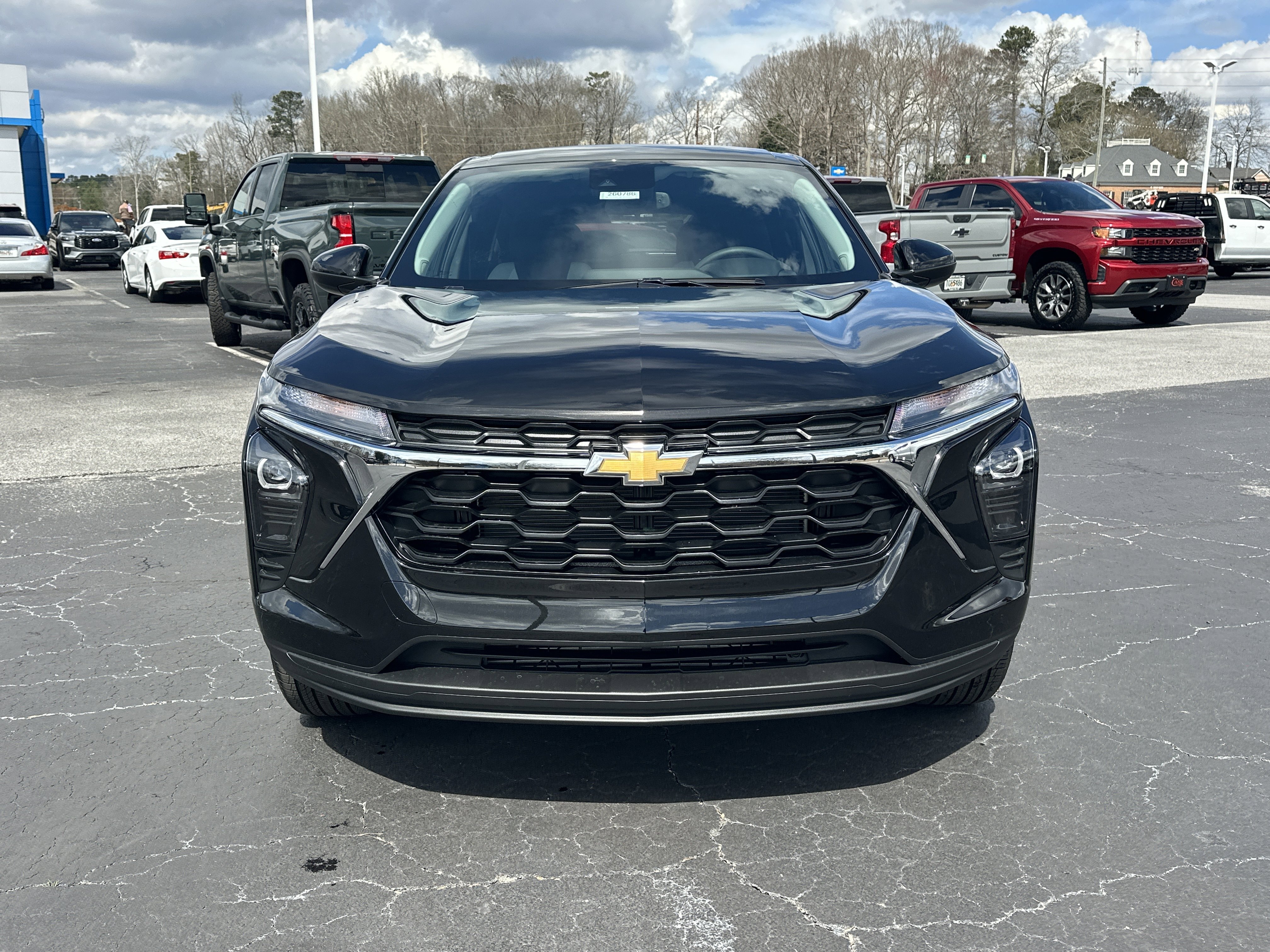 New 2026 Chevrolet Trax LS w/ LS Convenience Package FWD image 3